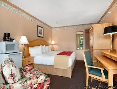 Ramada By Wyndham Duncan Cowichan Valley